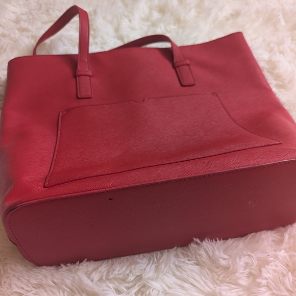 Elegant Red Tote Bag - Picture 3 of 12